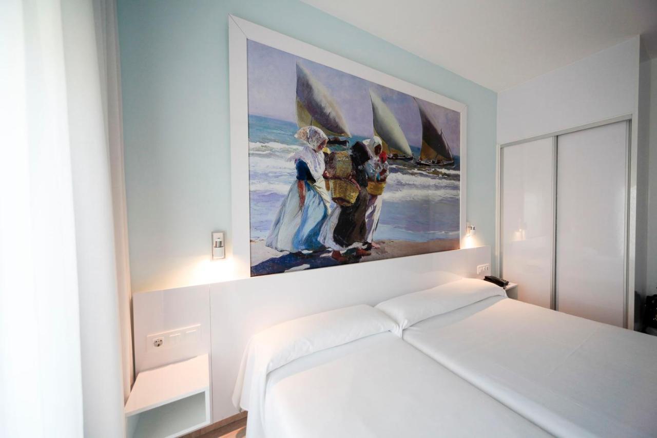 Standard Twin Room with Sea View,684896610:JPEG