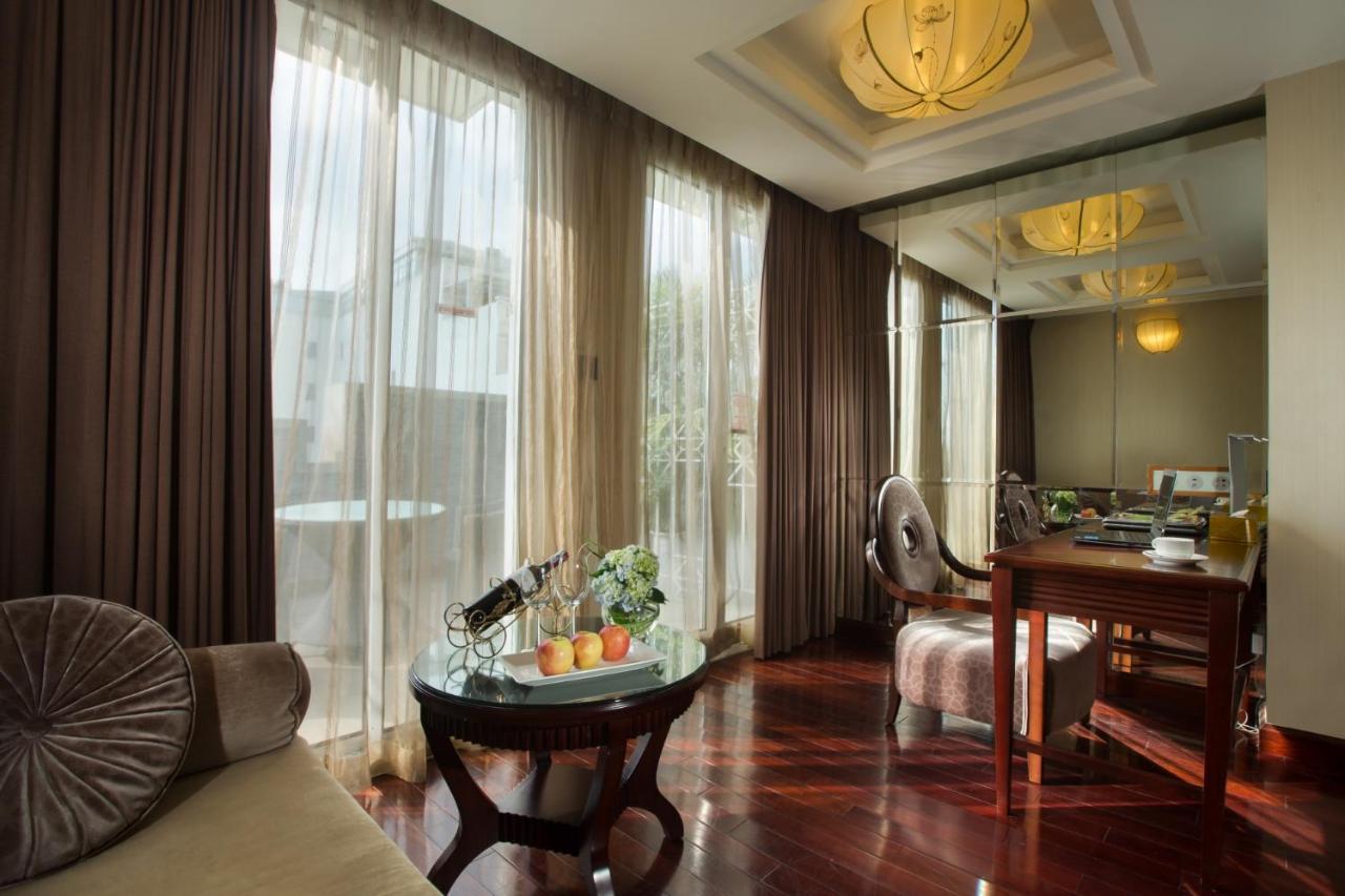 Luxury Suite,1015349947:JPEG