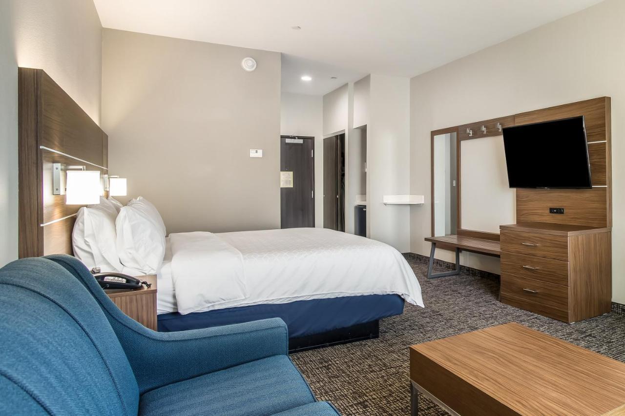 King Suite with Sofa Bed