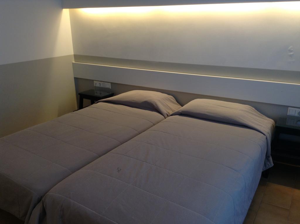 Quarto com Cama de Casal ou 2 Camas de Solteiro e Vista do Mar