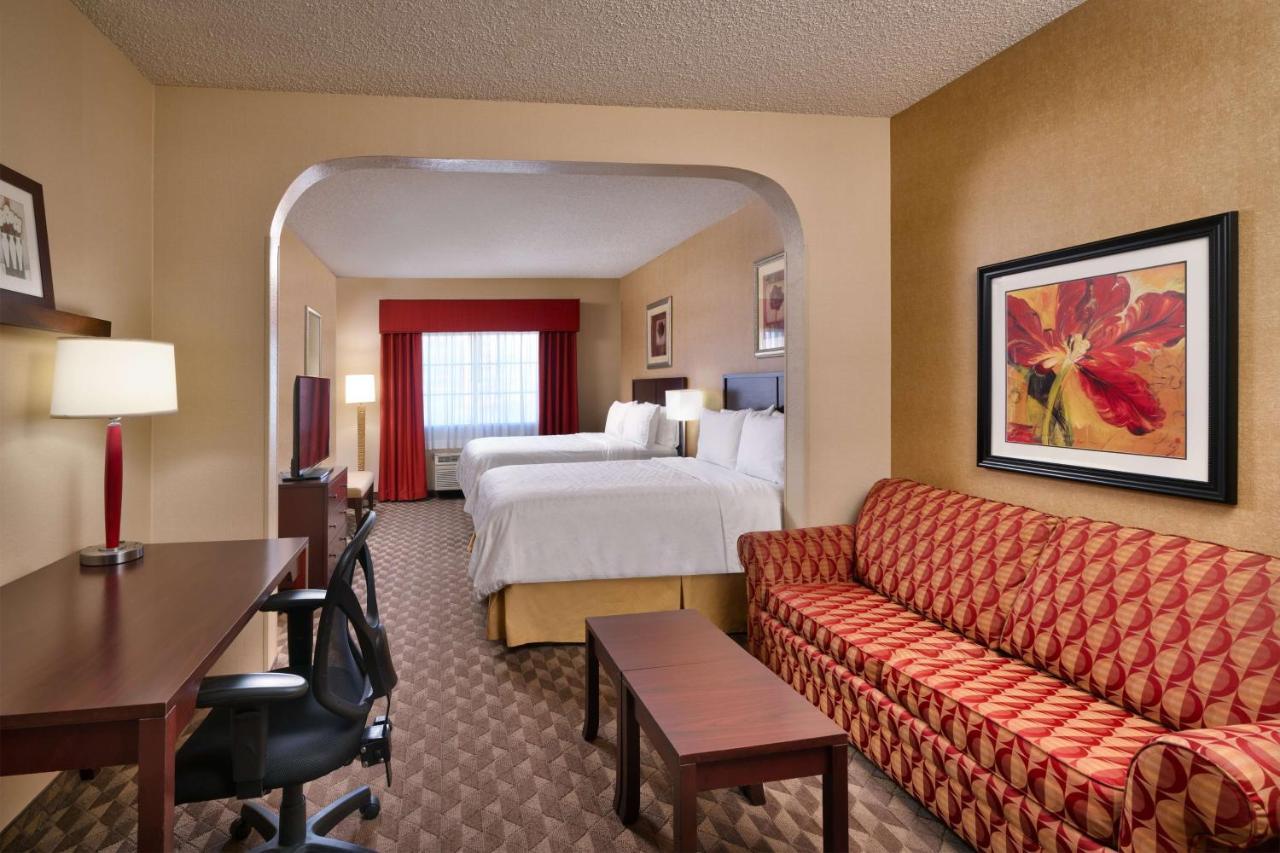 Queen Suite Two Queen Beds Disability Access
