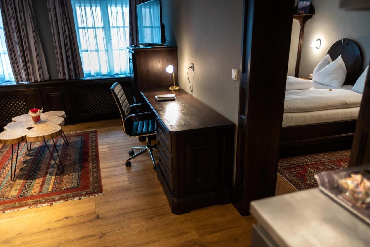 Luxury Apartment,1105695234:JPEG