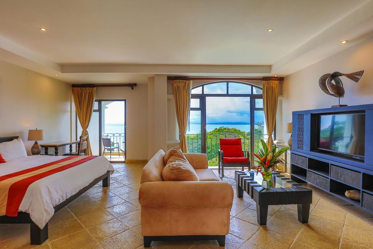 Alojamiento Royal con vistas al mar