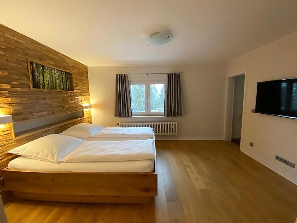 Family Room,1129734705:JPEG
