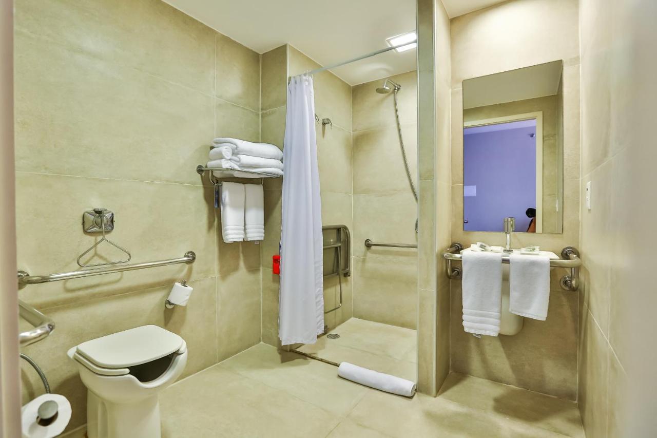 Superior Double Room Disability Access,1499077180:JPEG