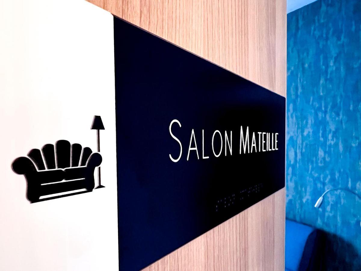 Suite,1191052213:JPEG