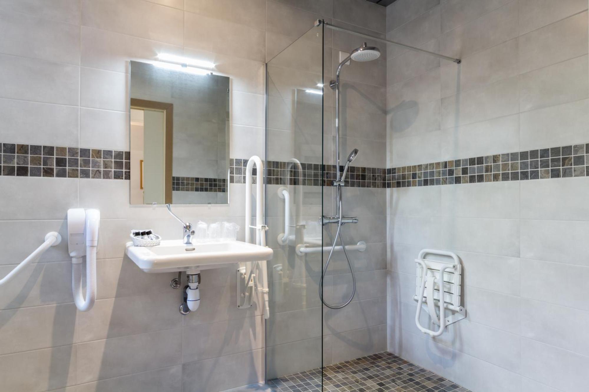 Comfort Triple Room,1553408638:JPEG