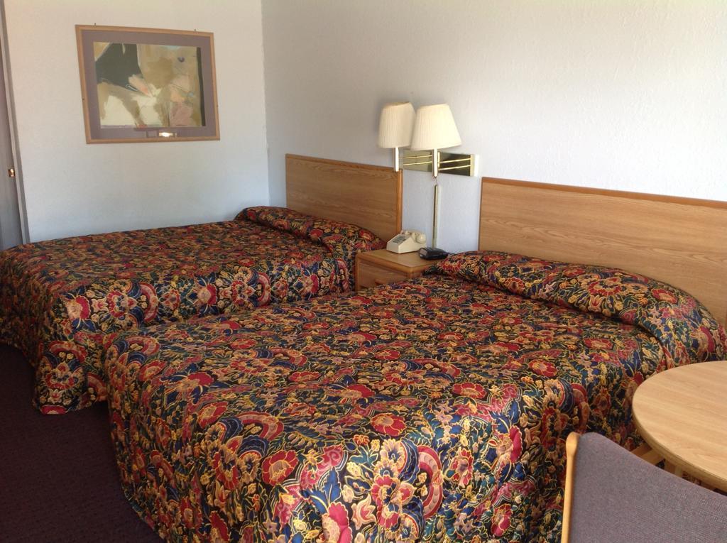 Deluxe Double Room with Two Double Beds - Disability Access - Non-Smoking,1281682177:JPEG