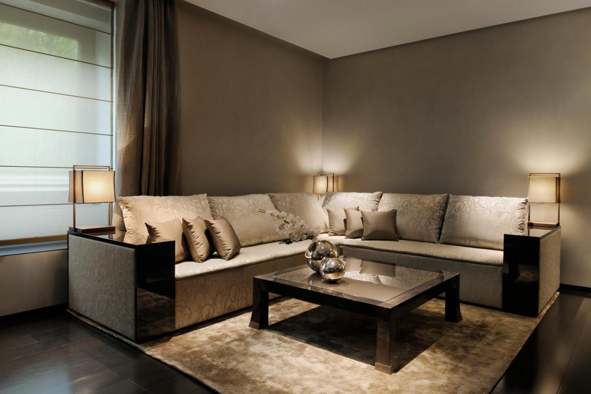 Armani Executive Suite,691287540:JPEG