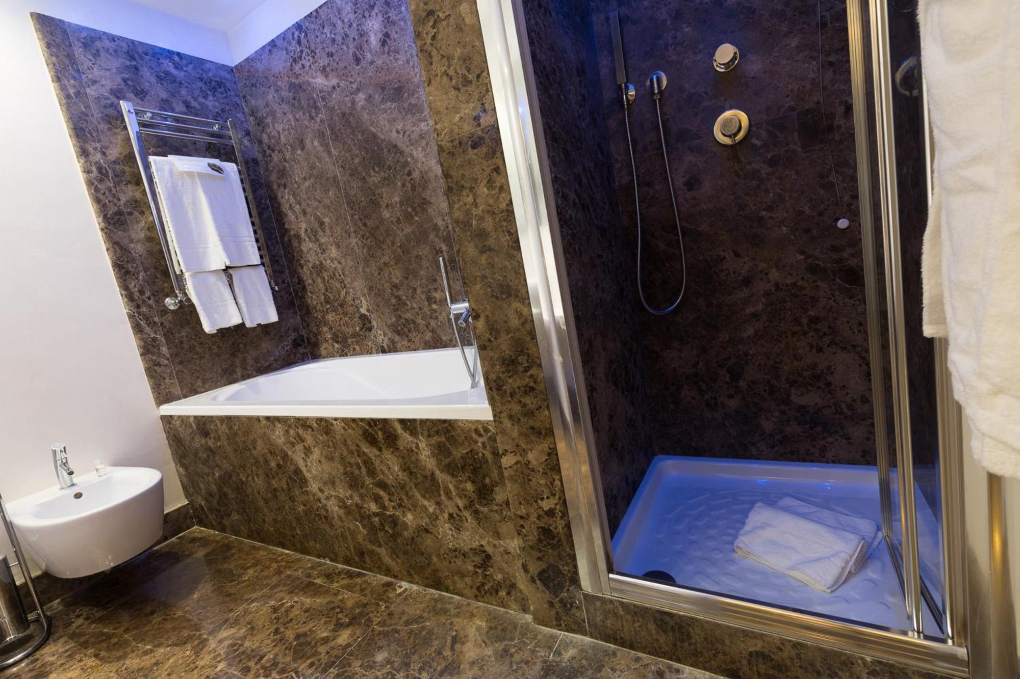 Junior Suite,1730015240:JPEG