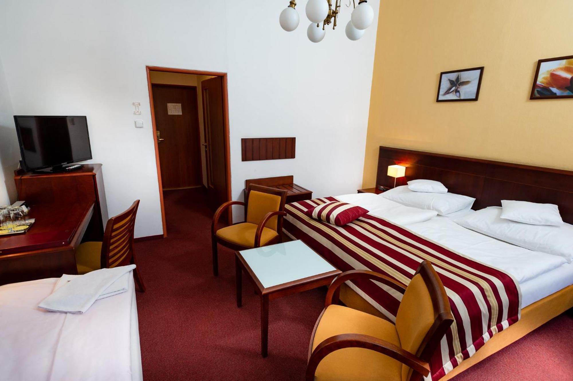 Double Room with 1 extra bed