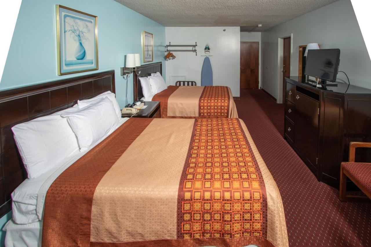 Double Room Two Double Beds Non-Smoking