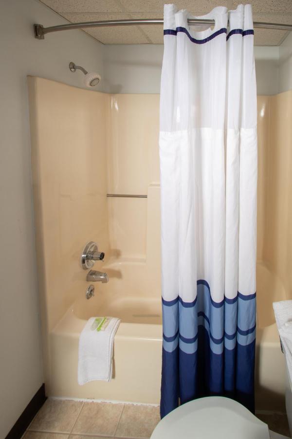 Double Room Two Double Beds Non-Smoking