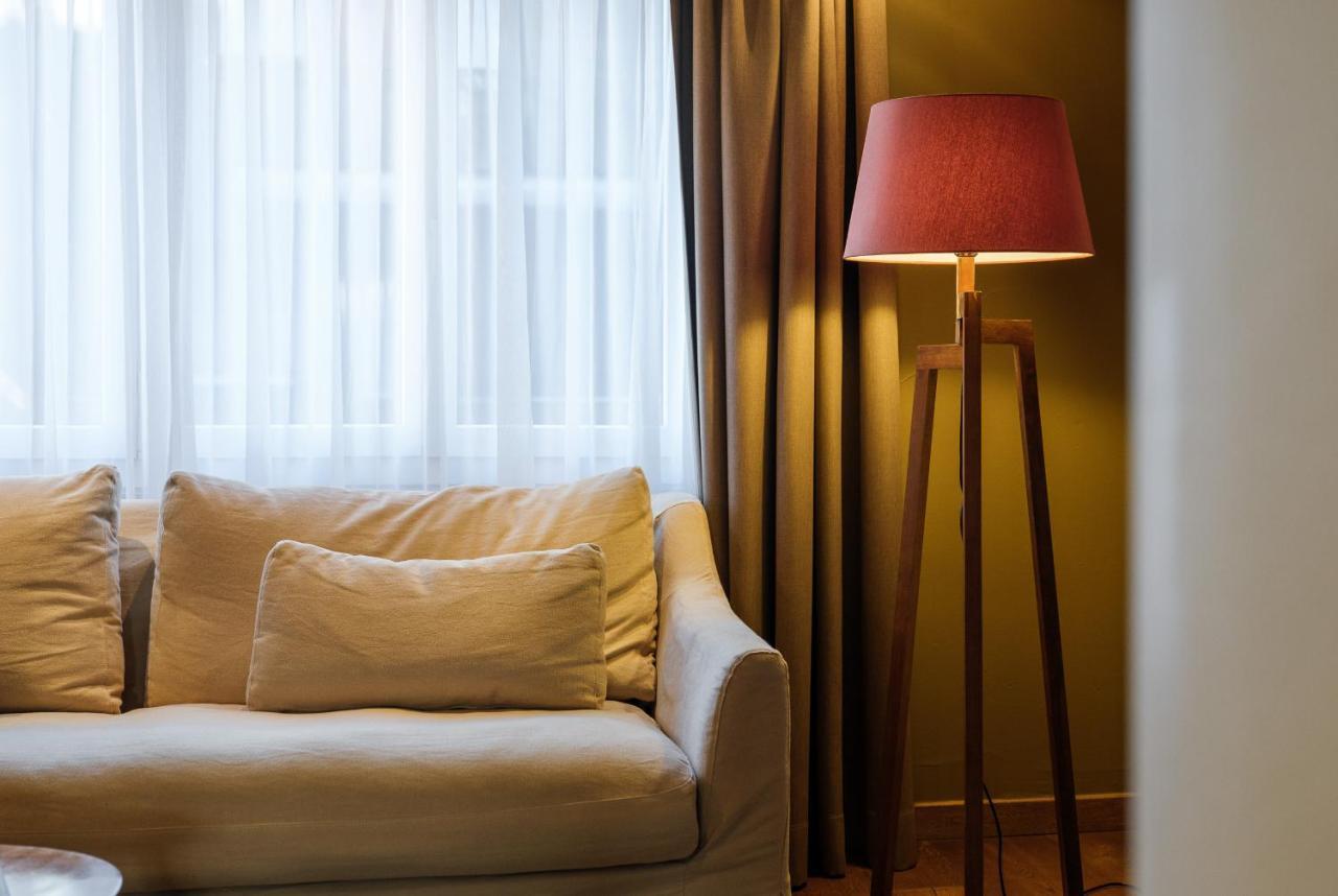 Deluxe Suite with Balcony,1589124392:JPEG