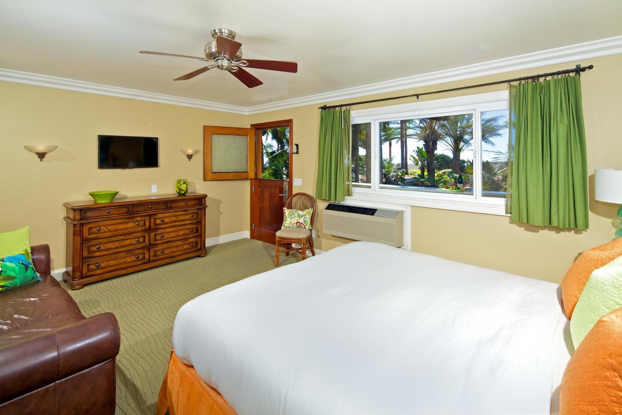 Luxury Mini Suite,1253468950:JPEG