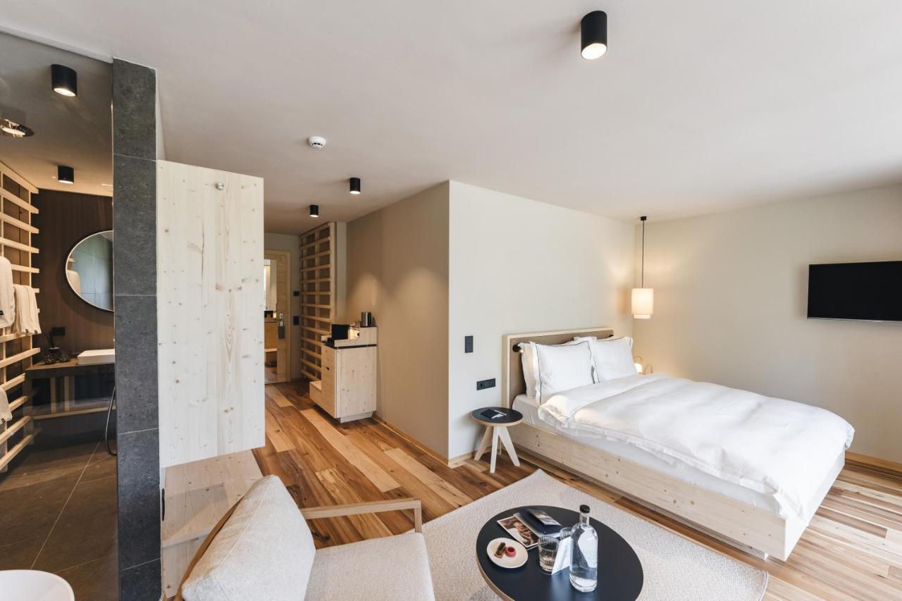 Standard Double Room with Balcony,1179555235:JPEG