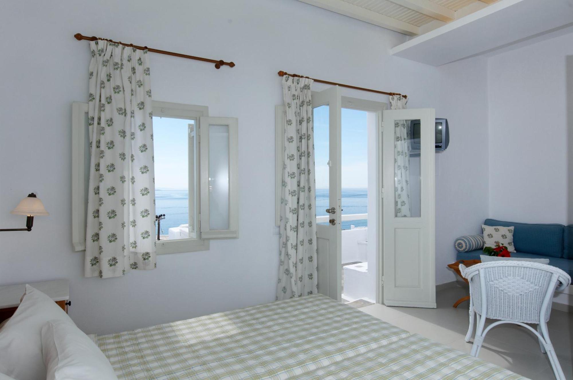 Family Room with Sea View,1273449121:JPEG
