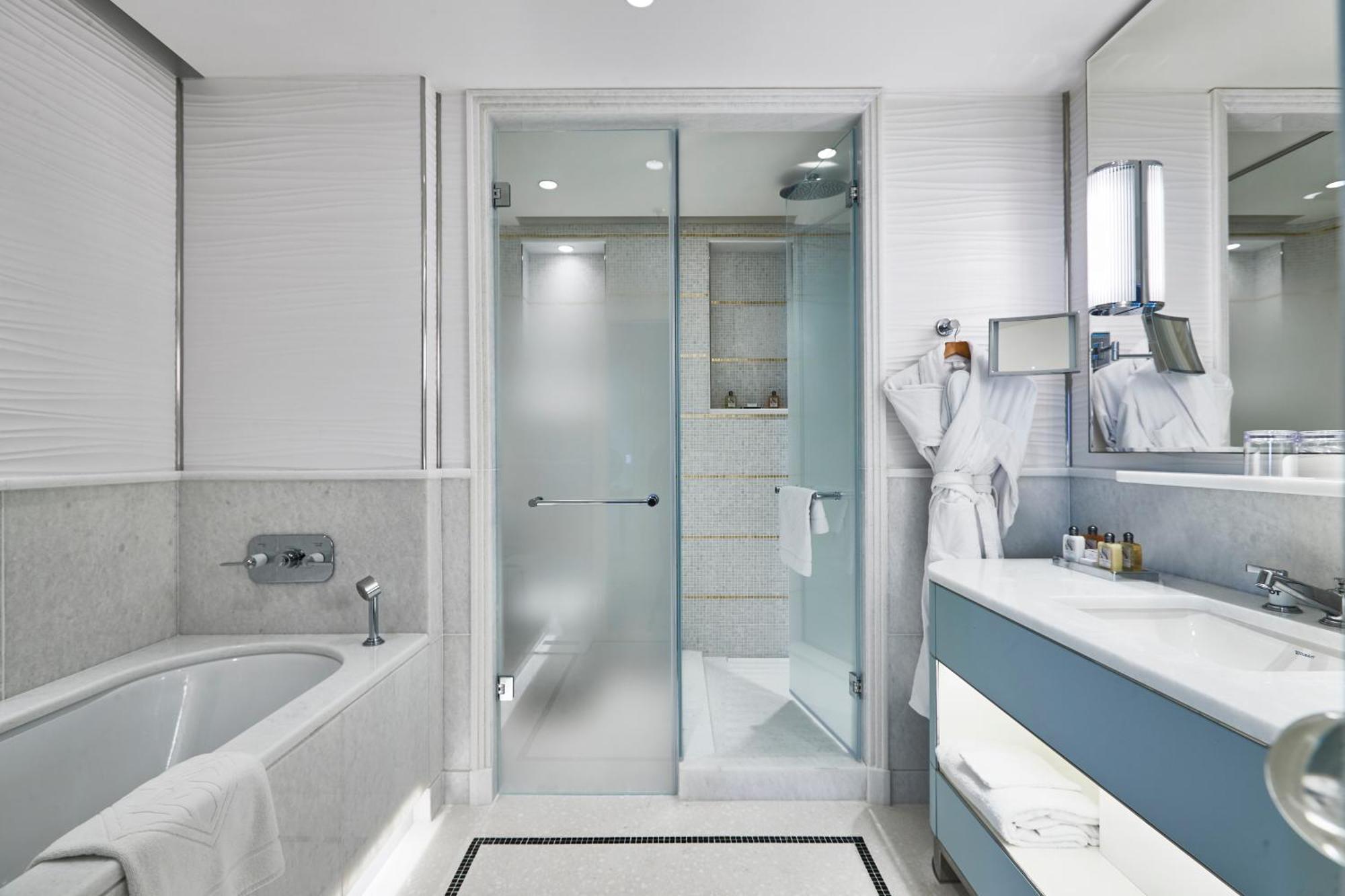 Prestige Suite met Kingsize Bed en Uitzicht op Zee