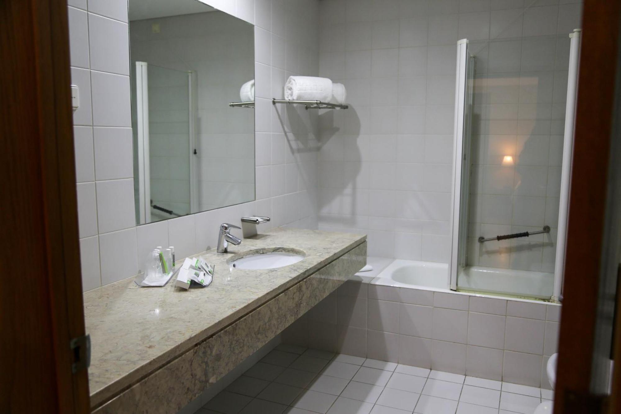 Superior Twin Room,1274386900:JPEG