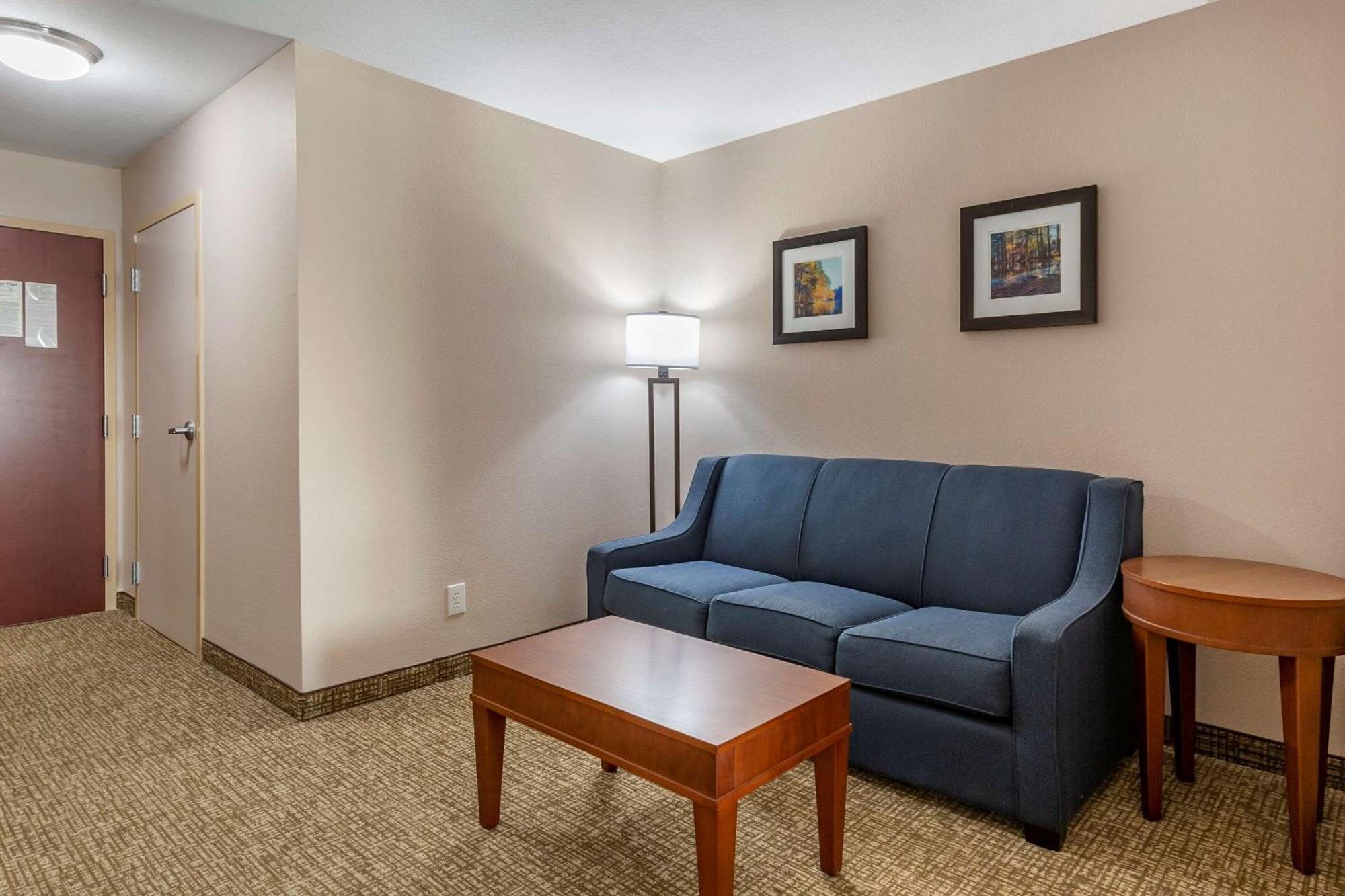 King Suite Accessible or Non-Smoking