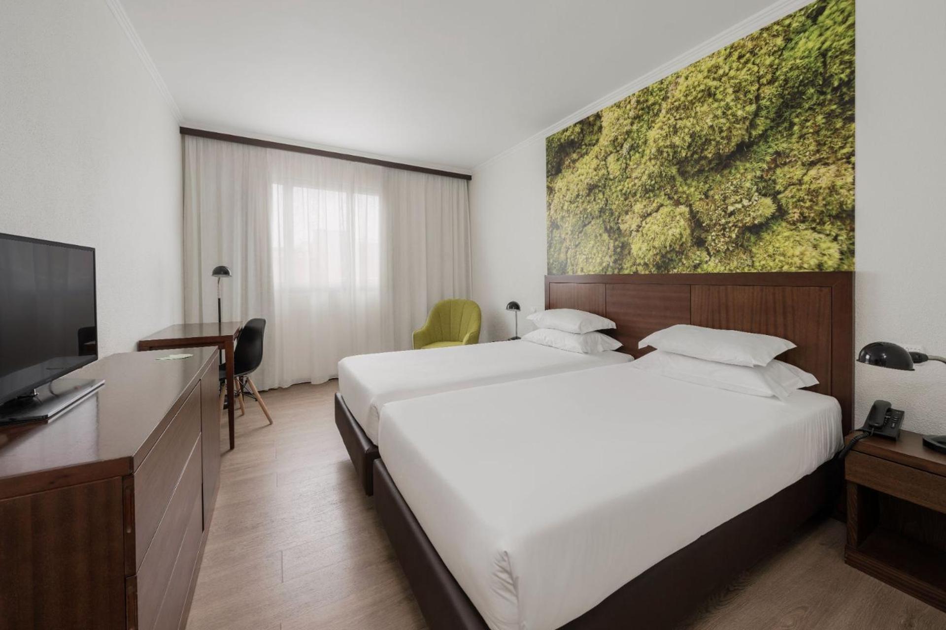 Double or Twin Room,1279513726:JPEG