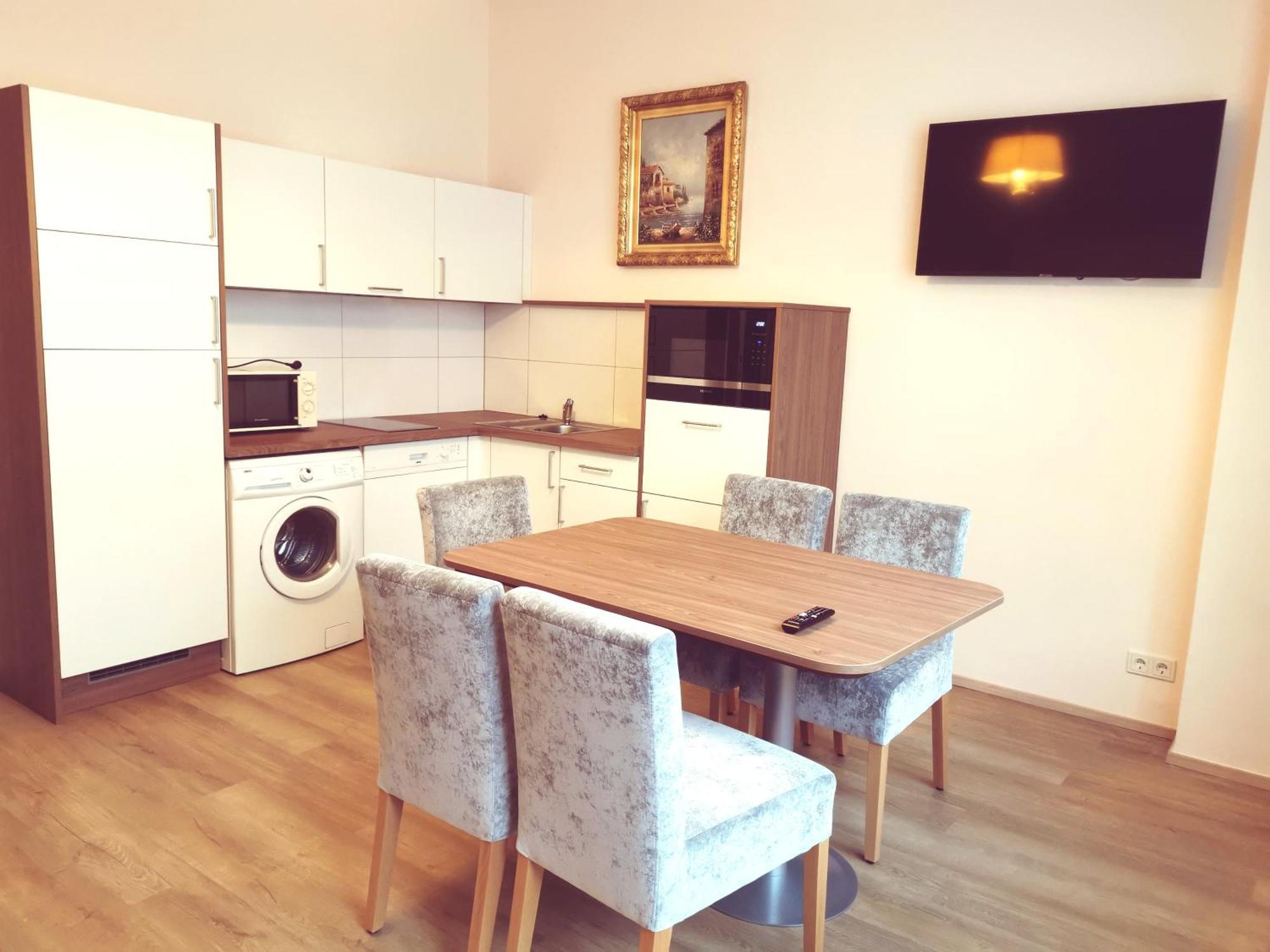 Superior Apartment,1281551077:JPEG