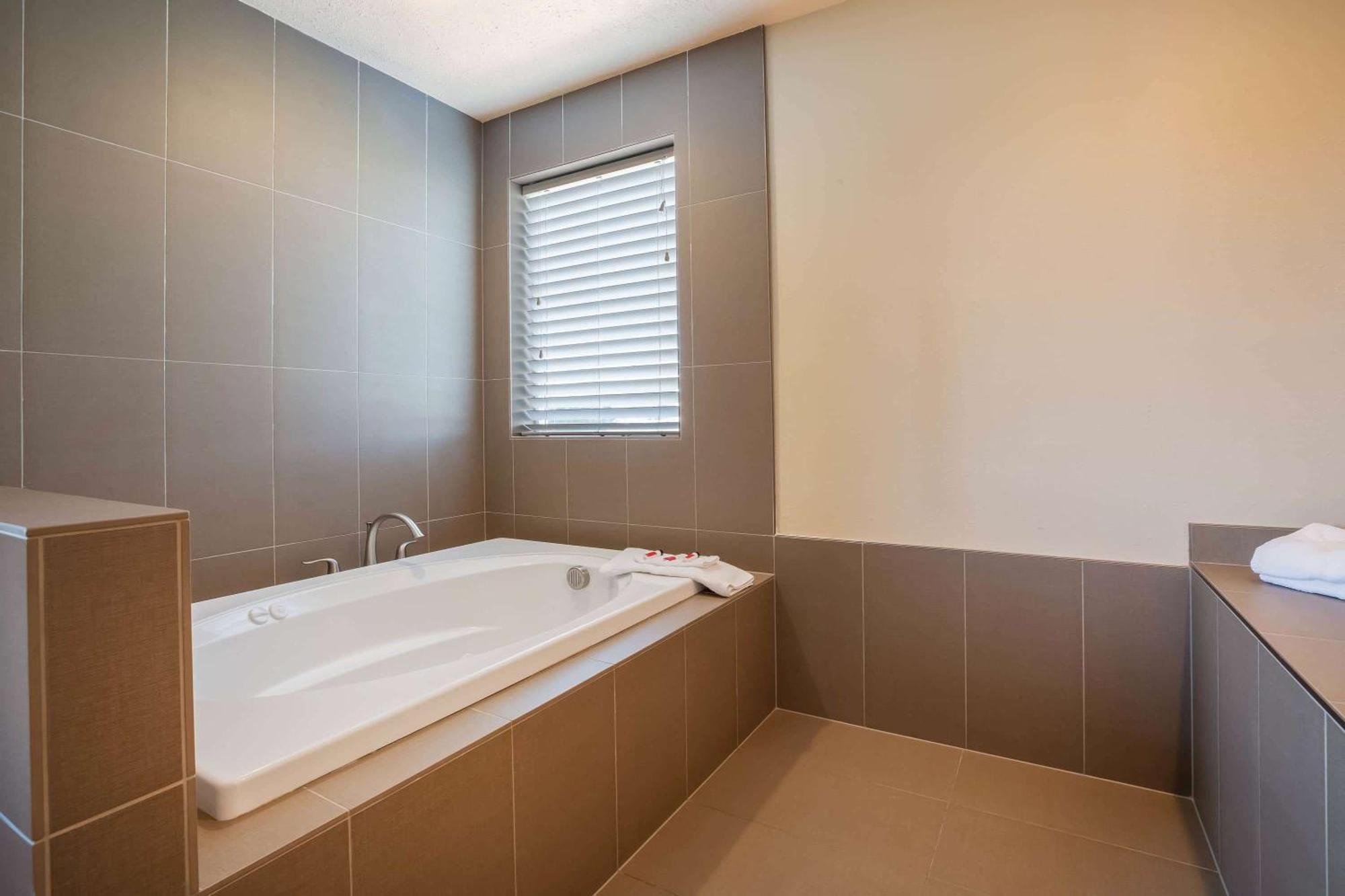 King Studio Suite - Non-Smoking,1281611824:JPEG