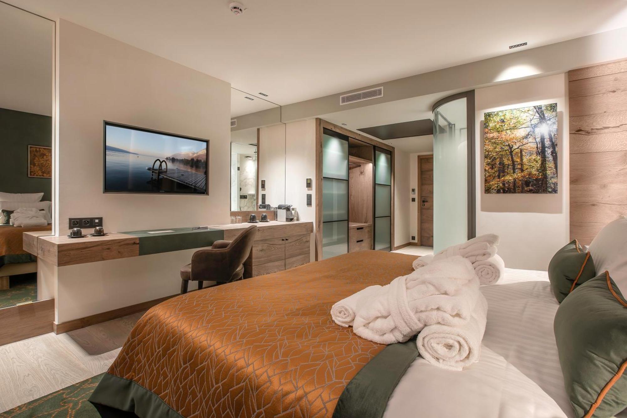 Prestige Kamer met Balkon en Gratis Toegang tot Spa