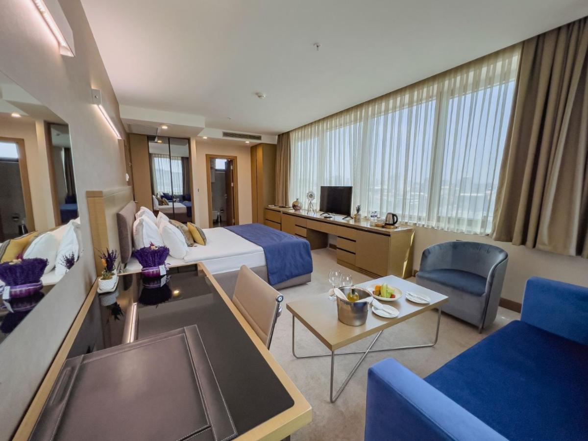 Executive King Room,1295728222:JPEG