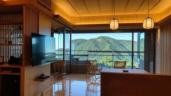 Suite Twin Room Living Area Open-Air Bath SEI or REI or KEI or KAI