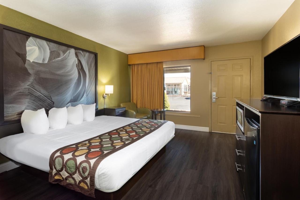 King Room - Mobility Access/Non-Smoking