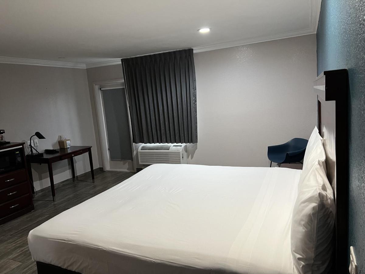 King Room Non-Smoking