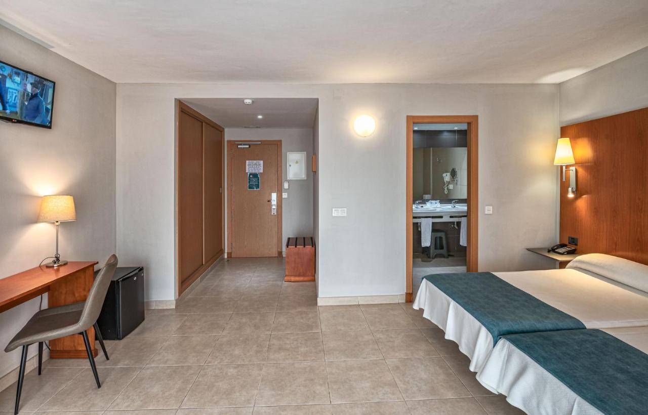 Triple Room,1412320106:JPEG