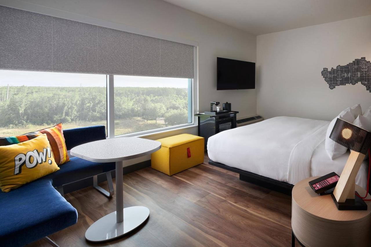 King Room Pool View No Resort Fee