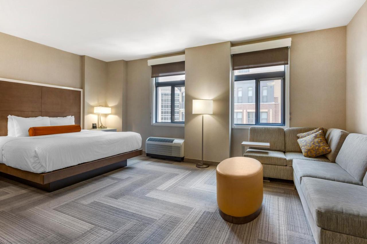 King Room with Roll-In Shower - Accessible/Non Smoking,1421233710:JPEG