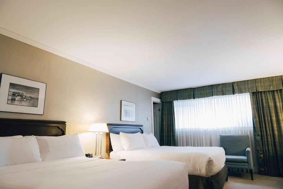 Standard Queen Room Two Queen Beds