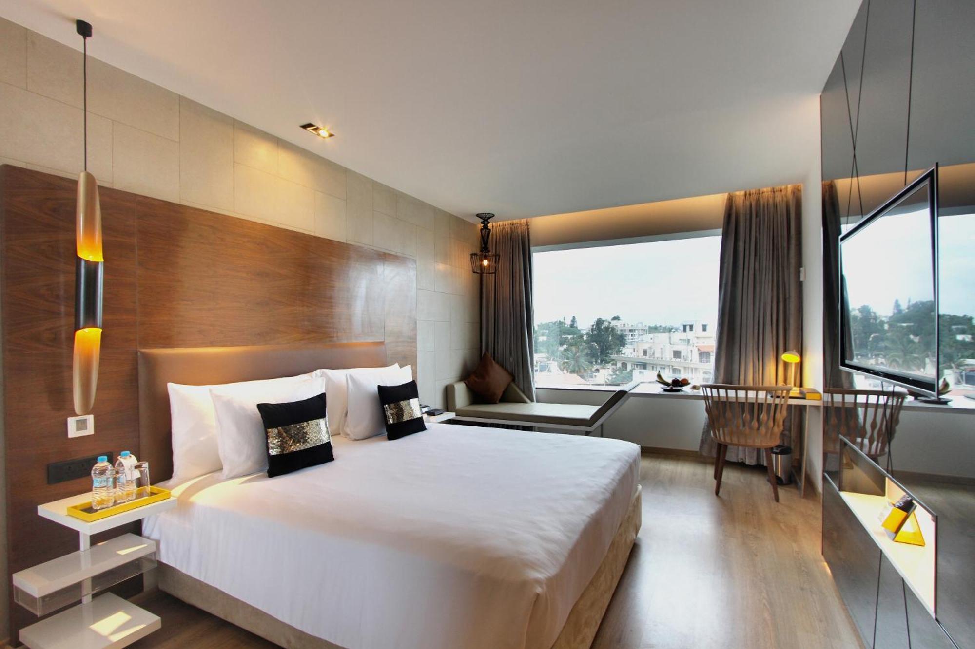 Superior Room City View