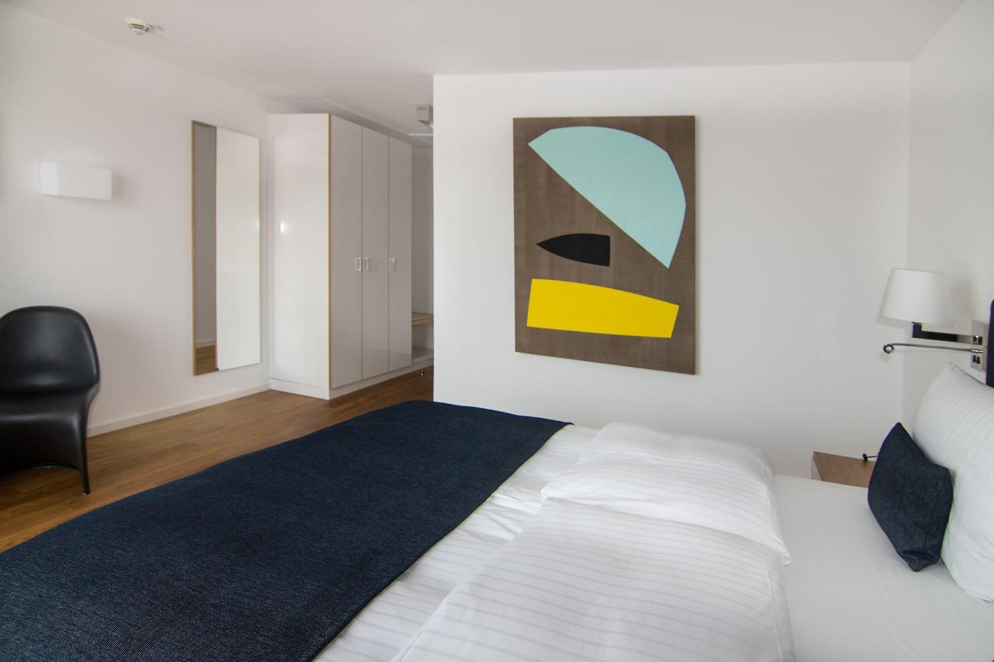 Double Room,68189129:JPEG
