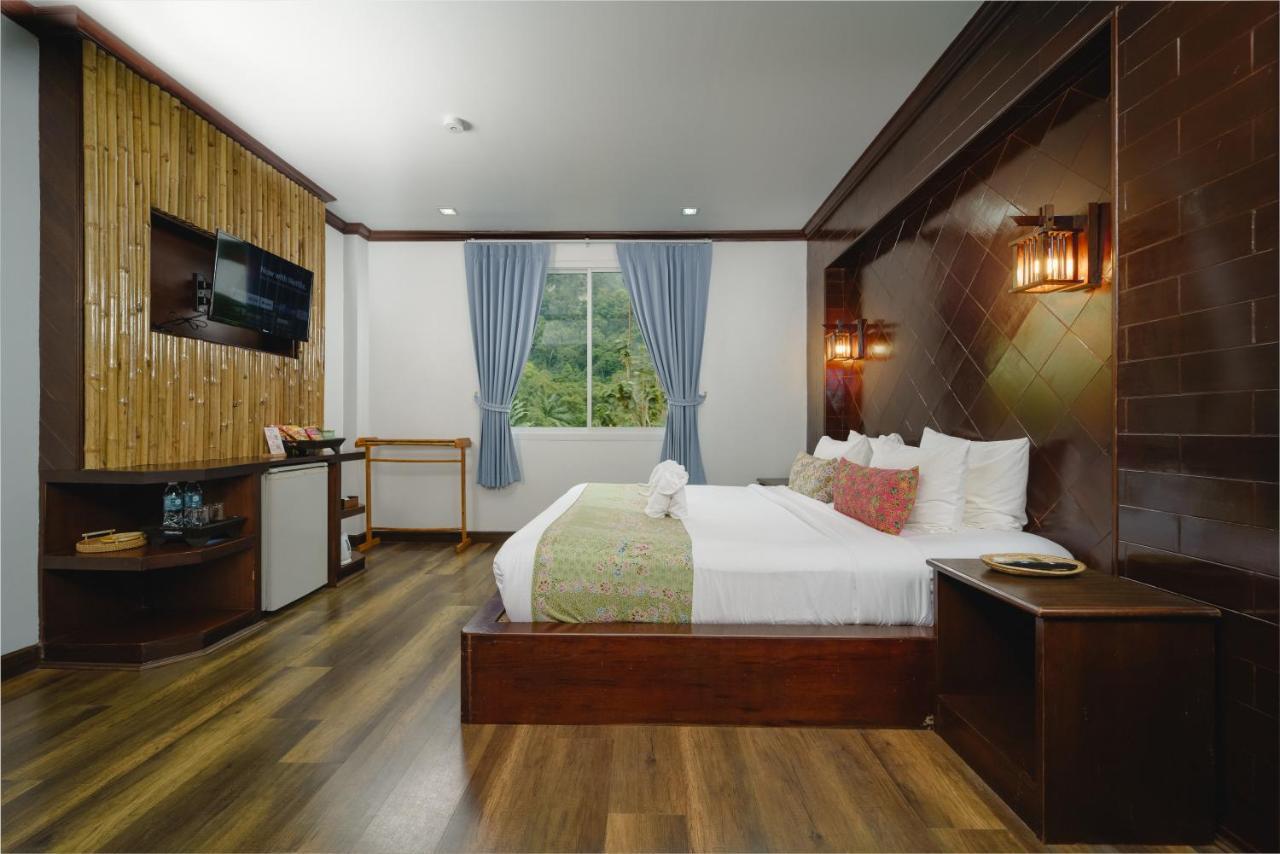 Superior Double- Free Beach Shuttle