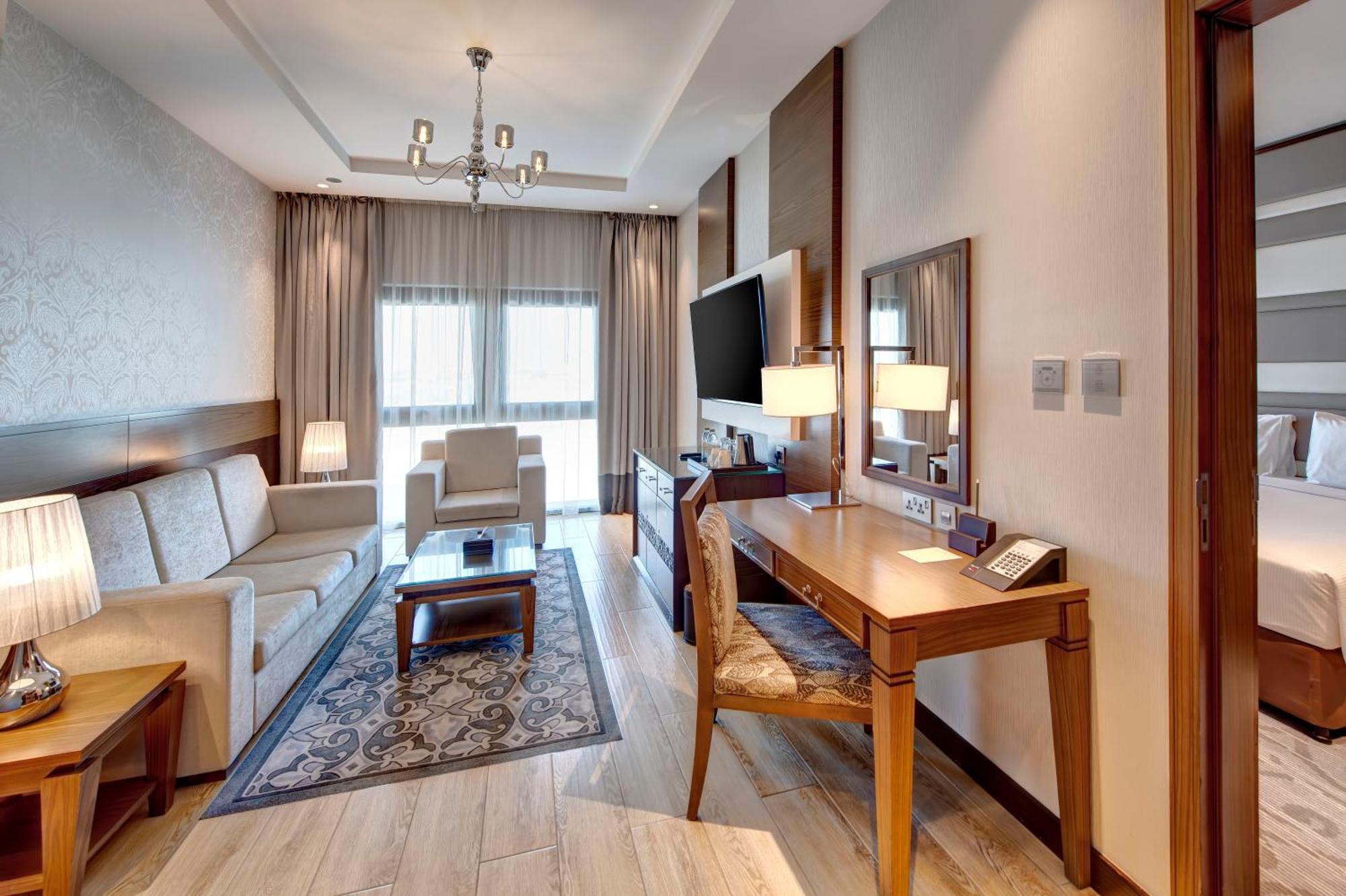 Junior Suite Complimentary Shuttle Bus to Beach & Mall of the Emirates