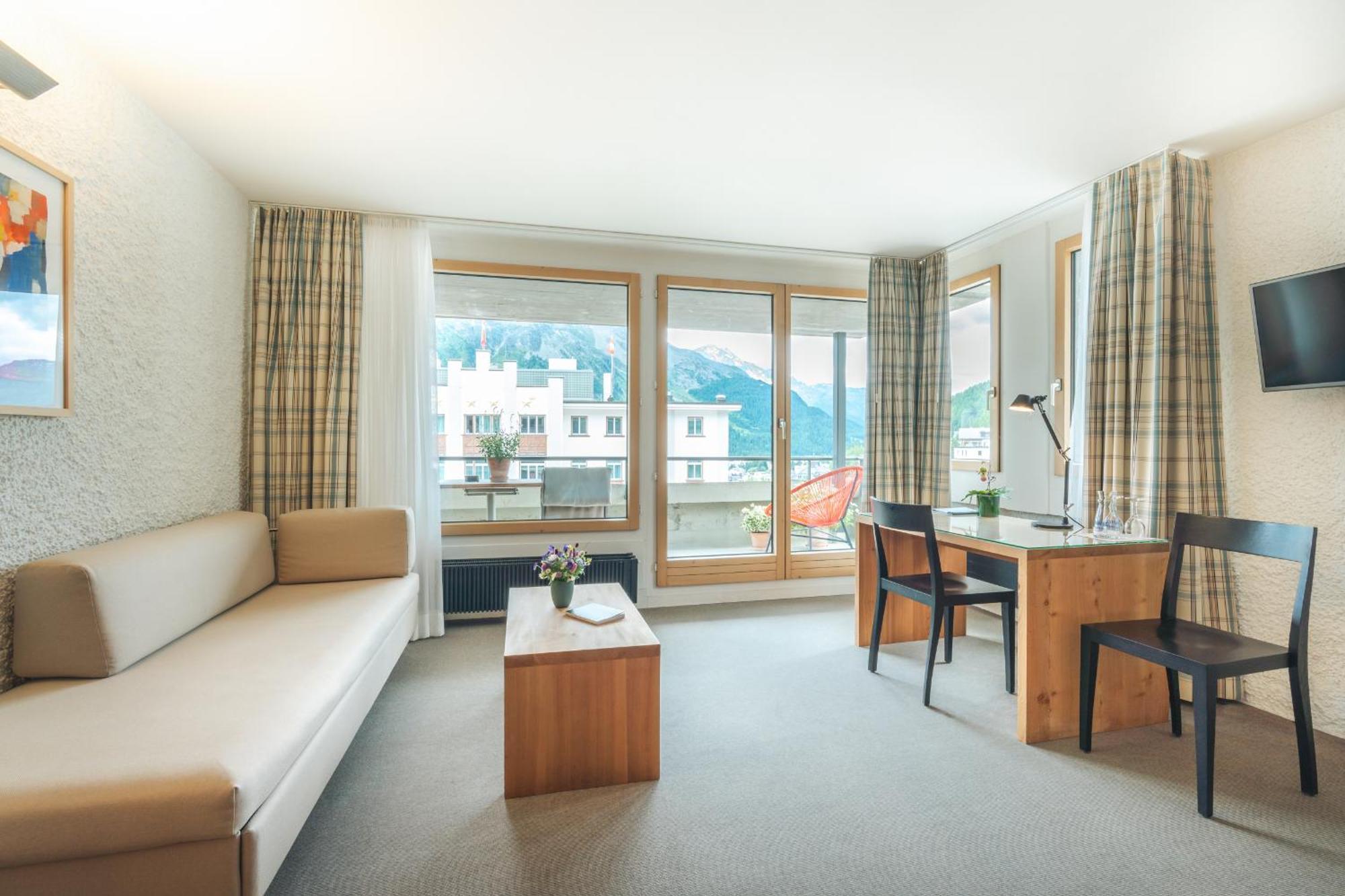 Large Room Balcony,1516389451:JPEG