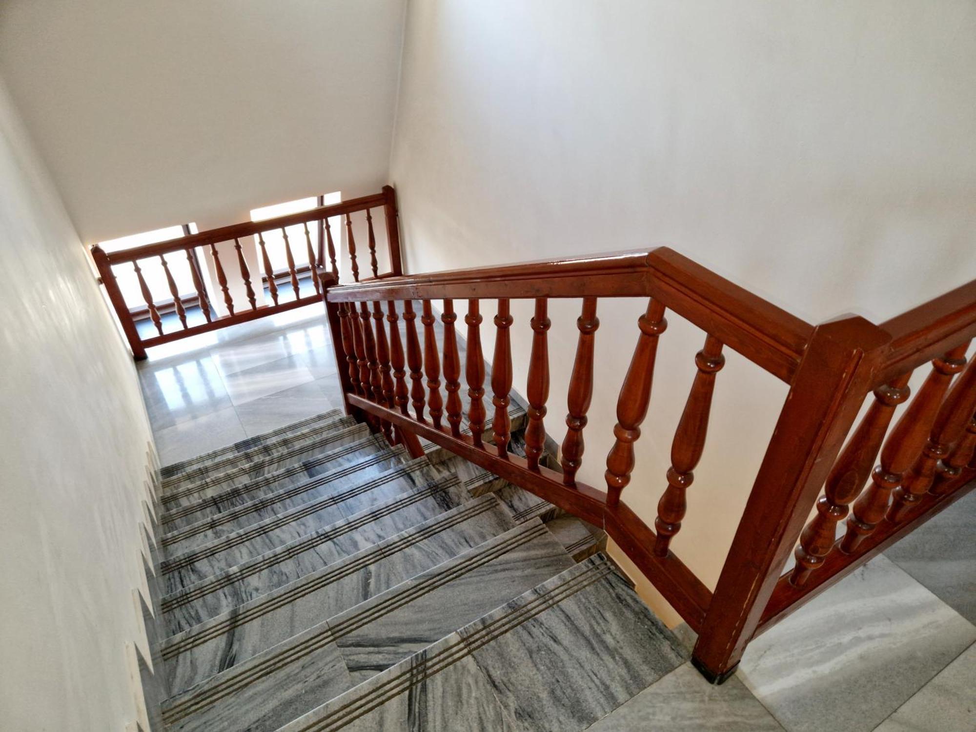 Quarto Econômico com 2 Camas de Solteiro