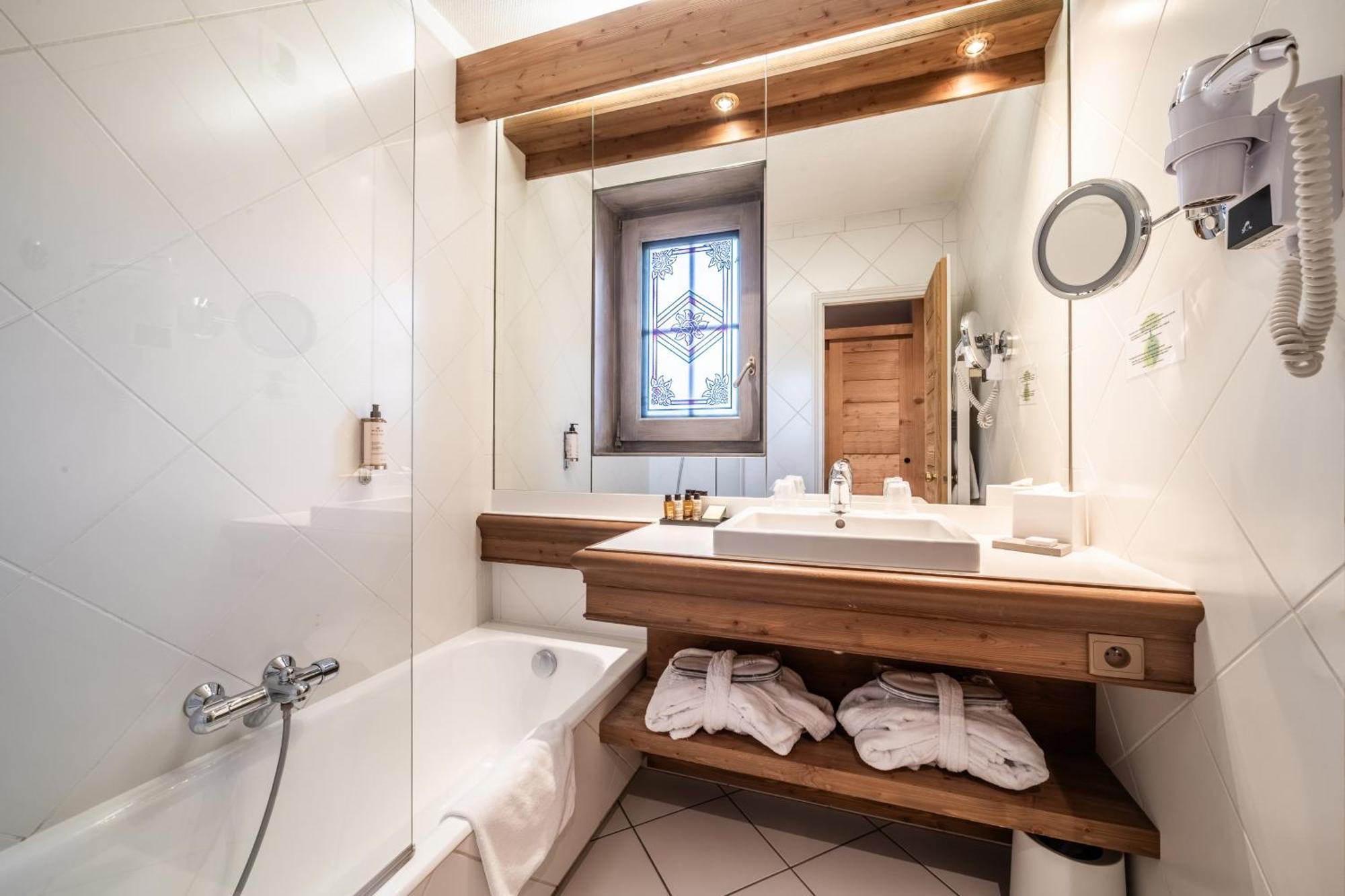 Double or Twin Room,1534433836:JPEG