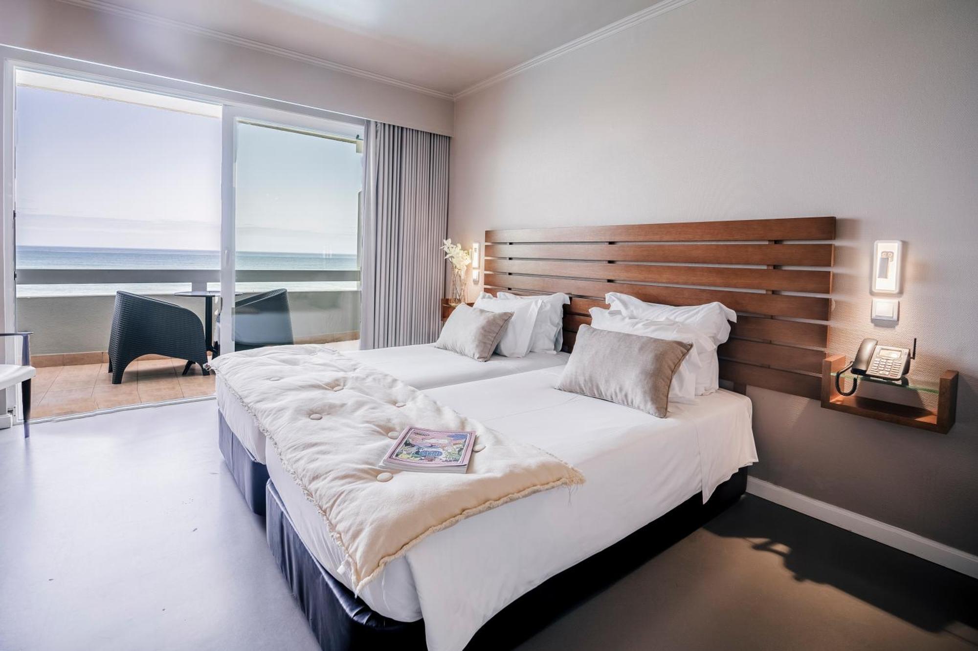 Family Room (4 Adults) with Balcony and Sea View,766141036:JPEG