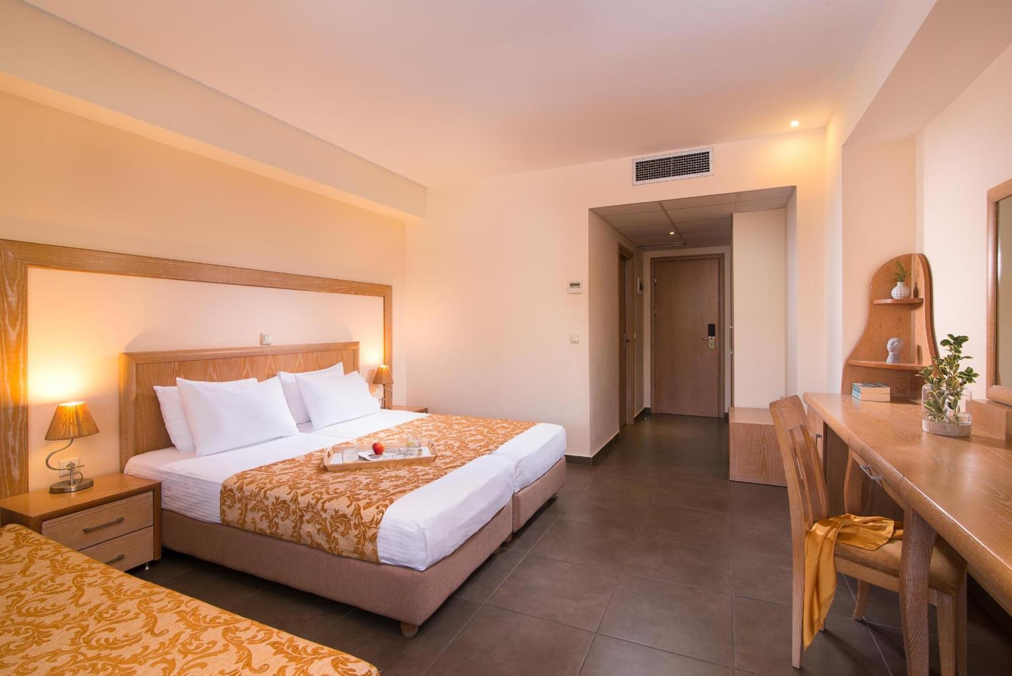 Superior Double or Twin Room,1546286251:JPEG