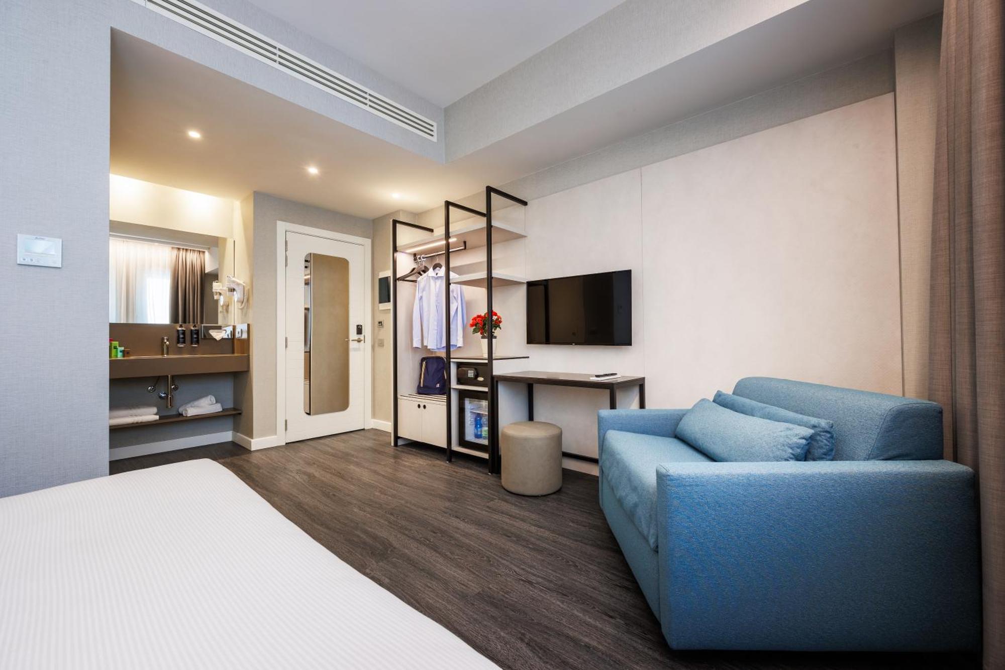 Superior Double Room,1553547253:JPEG
