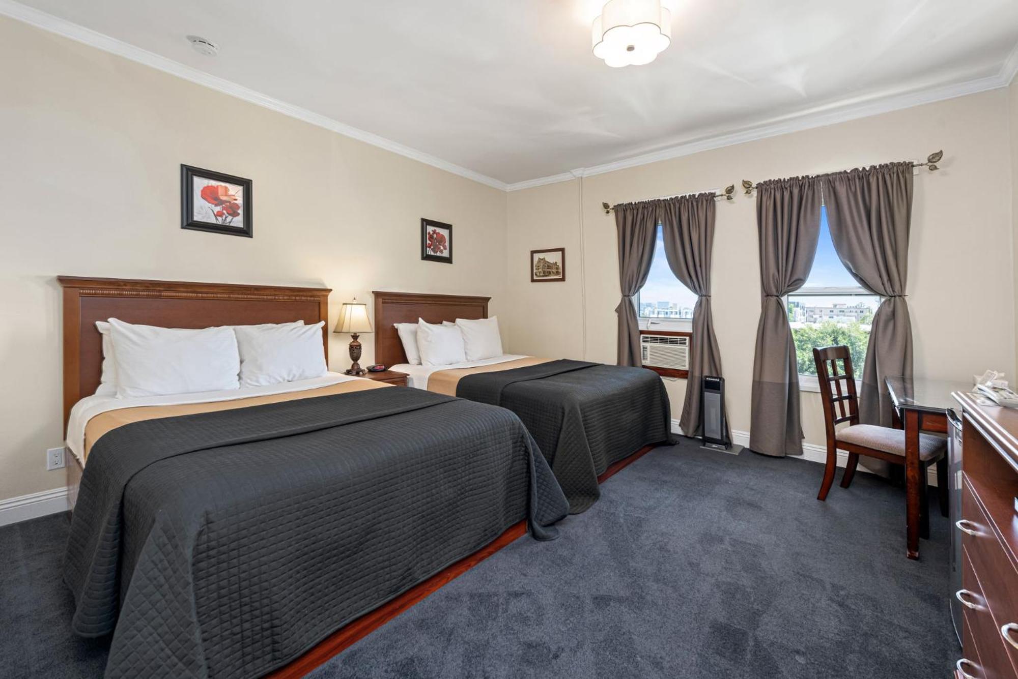 Queen Room Two Queen Beds