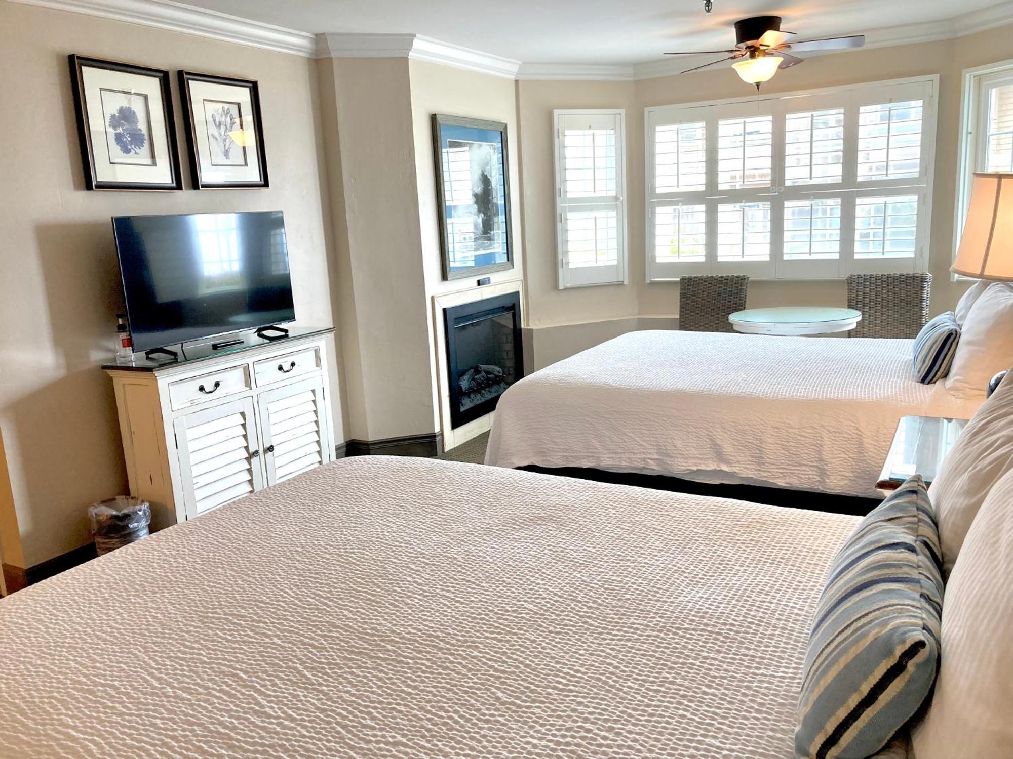 Standard Queen Room Two Queen Beds
