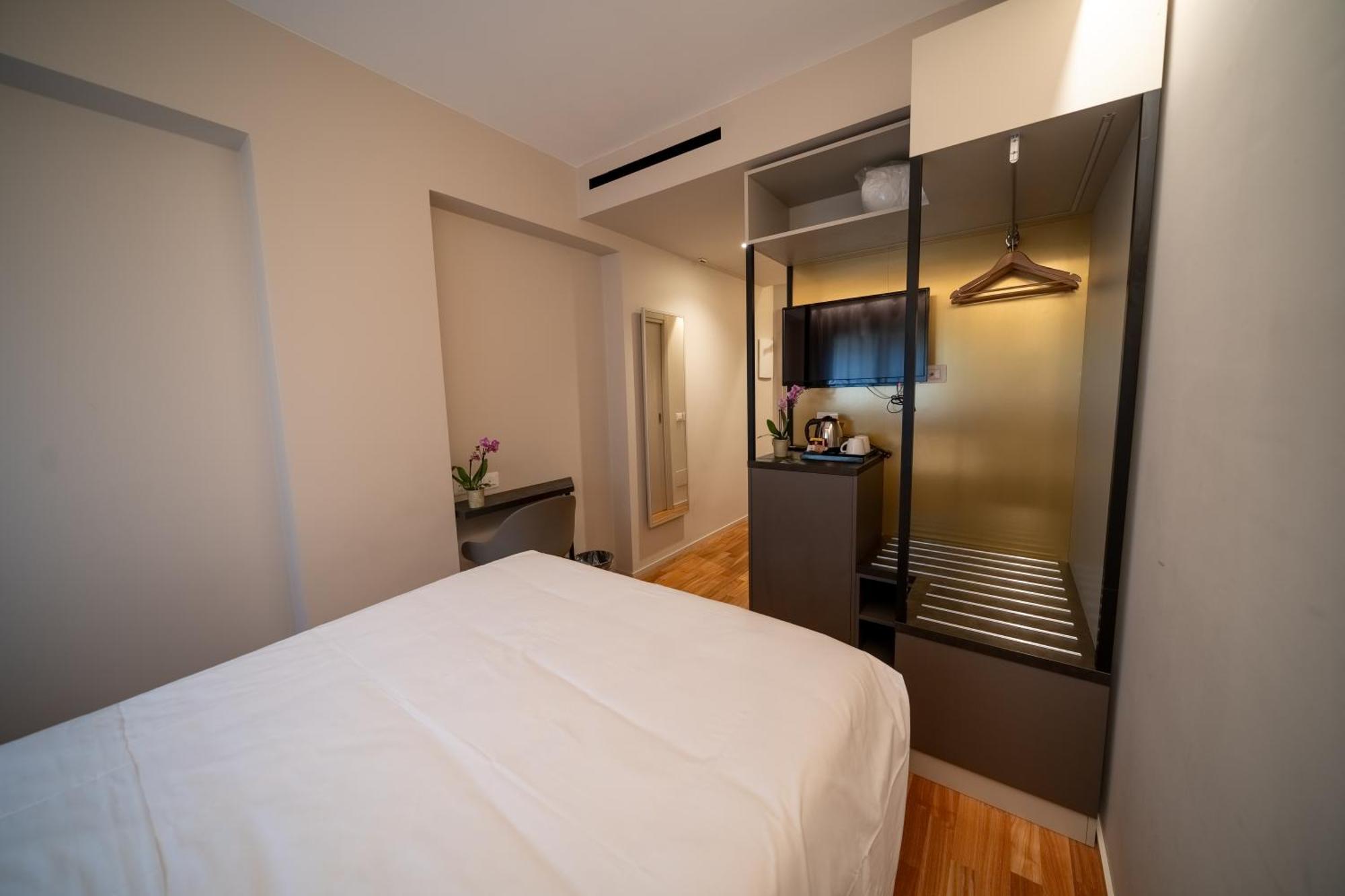 Single Room,1574698178:JPEG