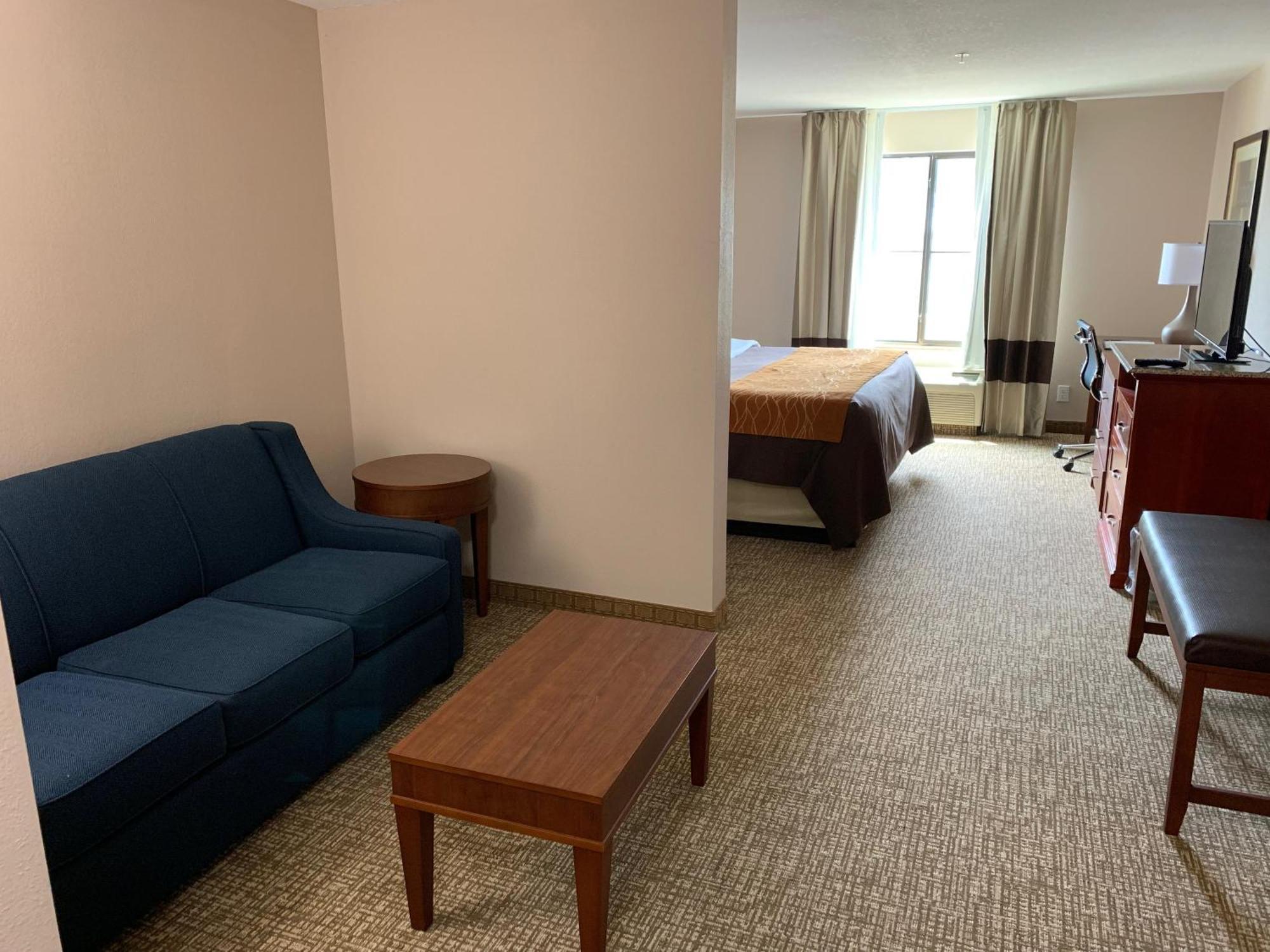 King Suite Accessible or Non-Smoking